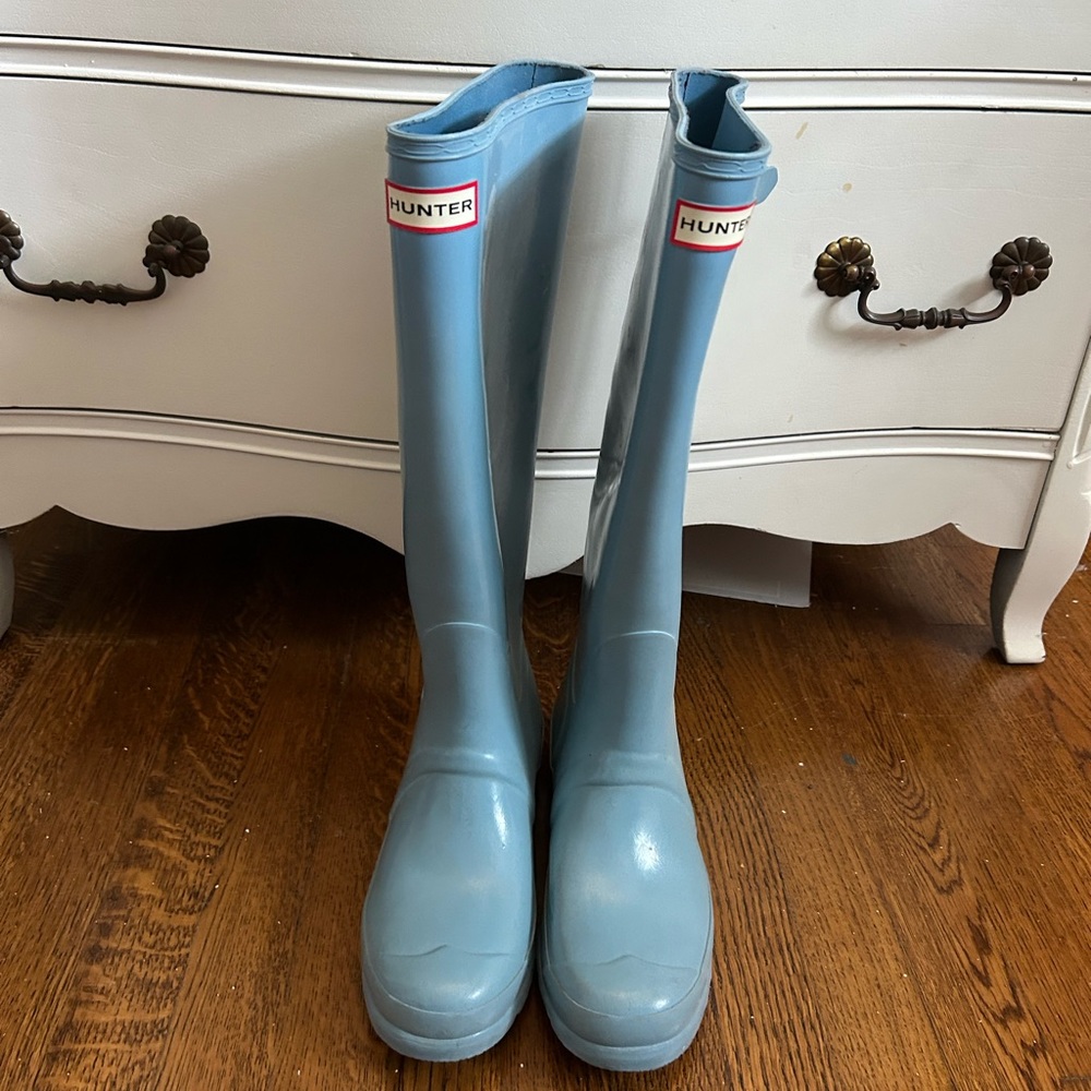 High Blue Hunter Rain Boots (Size 8)